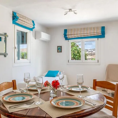 Vakantiehuis Afroditi Gerani A Ftelia (Mykonos)