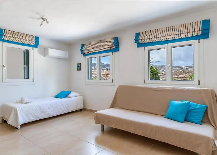 Afroditi Ftelia Gerani A Panormos (Mykonos)